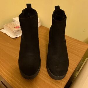 Topshop, black faux suede heeled booties size 6.5